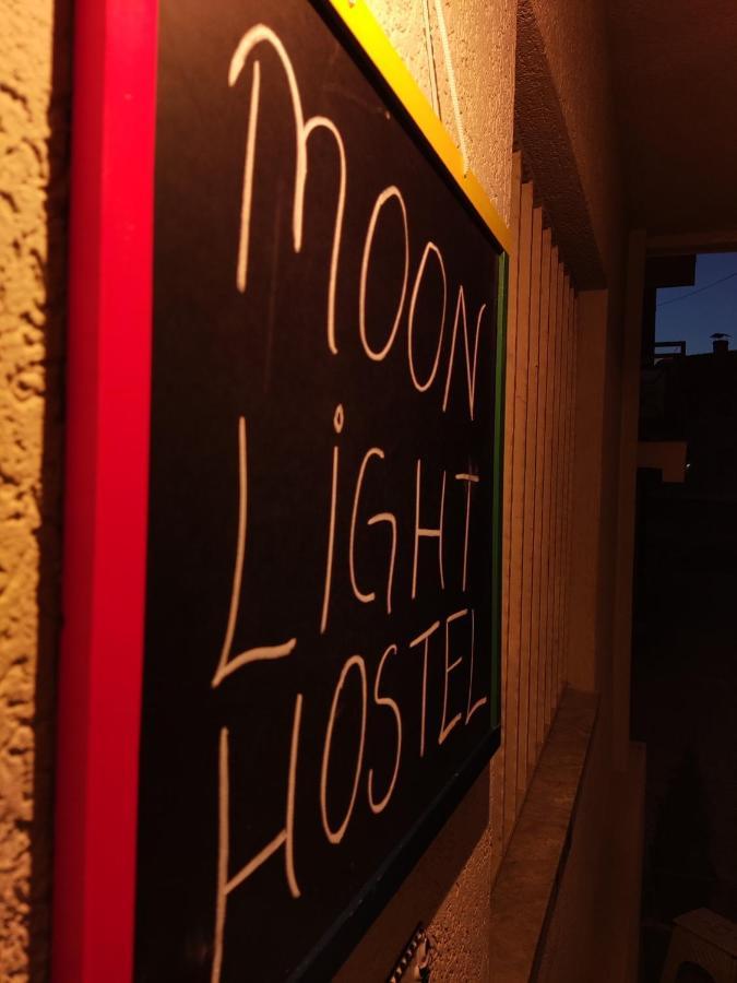 Moonlight Hostel Pristina Exterior foto